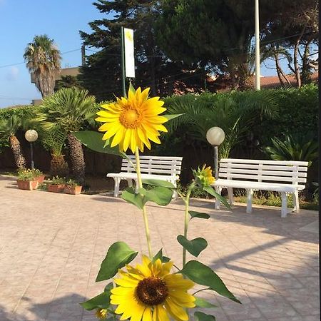 B&B Fiori Gialli Caucana Santa Croce Camerina Exteriér fotografie